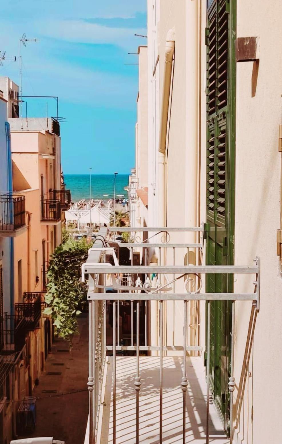 Mareluna Rooms Margherita Di Savoia Exterior photo